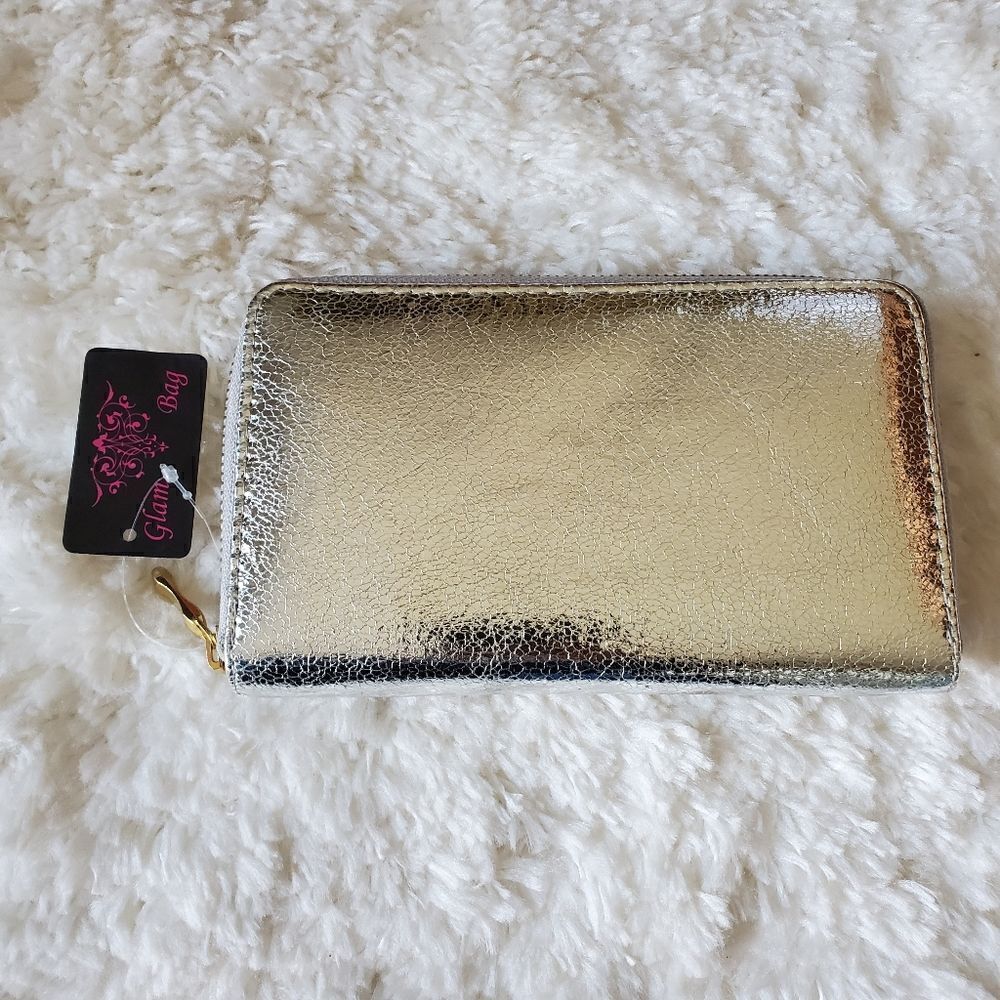 Women's Silver Wallet NWT